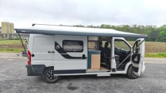 2-Personen-Knaus-Bus aus dem Jahr 2017