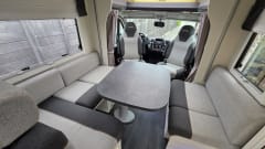 Usefleer travel home – 5p Chausson semi-integrated uit 2021