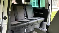 4p Volkswagen campervan uit 2020