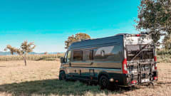 Benni – 2-person Benimar bus from 2026
