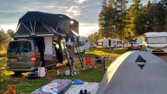 Familie bus met 4 slaapplaatsen op het dak – Tentes de toit Volkswagen t5 5/6 personnes. 