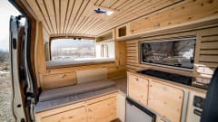 Baroudeur – TRANSIT 4x4 fitted van 3 people