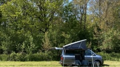 The Smiling Van – Camper Volkswagen per 4 persone, modello 2023
