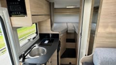 3 person chausson camper 