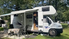 Carel – Alcove Camper 4 person fixed beds
