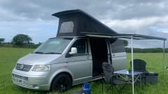 Essie  – 4 berth Volkswagen Campervan