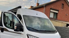 BusCamper Bavaria - 2 personen (+ 1 hond)