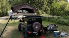 Suzuki Jimny mit Vickywood-Dachzelt