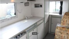 Sleek KNAUS Traveler 4p, 5.5m and double air conditioning!