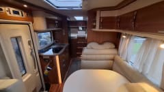 2p Hymer integrated uit 2012