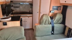 🚐 Fiat 230 Alkoof Camper – Ruimte, Vrijheid & Gezellig Reizen