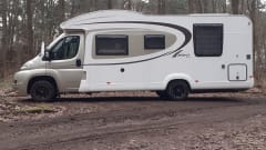 4p Bürstner semi-integrated uit 2013