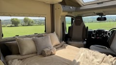 Geräumiges Wohnmobil mit 4 Schlafplätzen – unter 7 m
