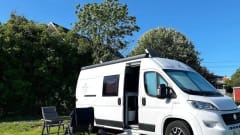 CC Coast Camper – Camper mieten: Weinsberg CaraTour mit Bad & Küche – perfekt für 2–3