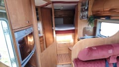 4p Mercedes-Benz integrated uit 2008