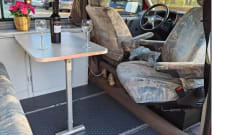 elmo – 4p Volkswagen bus from 1999