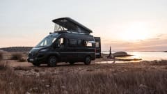 Luxe Sunlight buscamper Automaat uit 2023, 4 persoons