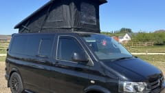 Camper – 4 berth Volkswagen transporter camper van with poptop 