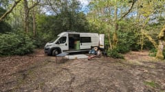 Reggie – Beautiful Family Campervan - Kids Bunks - Adults Double - Off Grid – Heater