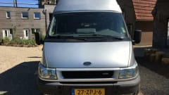 Hans Nugget (4p) – 4-seater Ford Nugget (2006)