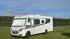 Autumn tours: Cosy A class comfort, free WiFi. 
