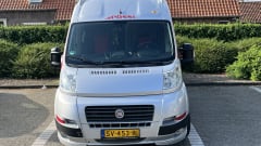 Fijne compacte buscamper – 2-person Pössl bus from 2012