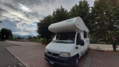 6-seater overcab McLouis Lagan 411