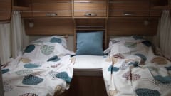 Very luxurious and complete Hymer camper, cream of the crop