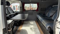 'cathy' – VW-Campingbus mit 4 Schlafplätzen aus dem Jahr 2007