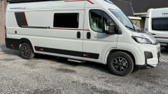 Pol – luxurious long bus camper!