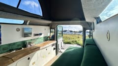 The Defender – Pop Top Off-Grid Land Rover Defender Camper