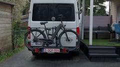 White Beauty – 2p Volkswagen bus uit 2022