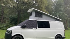 Mammoet – 4p Volkswagen campervan uit 2014