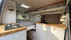 2p Off Grid Master campervan 2009