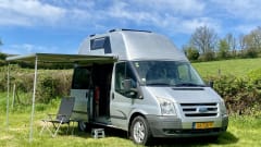 Practical and comfortable Ford Nugget with high roof
