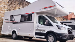 6 berth Luxury motorhome