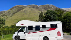 Super camper with 5 fixed beds! 2023