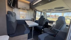 Luxe en rust in de natuur – 4p Knaus integrated uit 2022