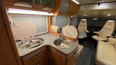 Hymer B654 – Hymer integrated 4p luxury model