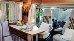 Beautiful, spacious and very nice camper for 2-4 people