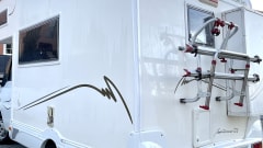 Nita – Small Super Cozy Motorhome