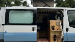 Tristan de Transit – 2p Ford campervan uit 2011
