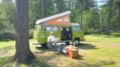 Putu – Volkswagen T2 from 1977, perfect condition