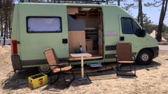Minty – Minty; Cheerful 2p campervan from 2004, solar panel on the roof!