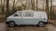 Surfer – 2p Volkswagen bus uit 1998
