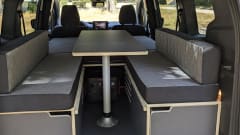 Autobus Renault a 2 posti dal 2026