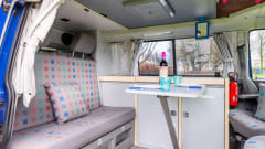 Foelie – 4p Volkswagen campervan uit 2002