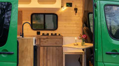 Kermit – Zweisitziger Volkswagen-Bus aus dem Jahr 2013