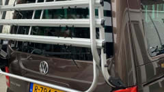 Bruintje – 4p Volkswagen campervan uit 2013