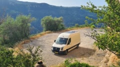 Bus camper VW Crafter off grid 3 persons